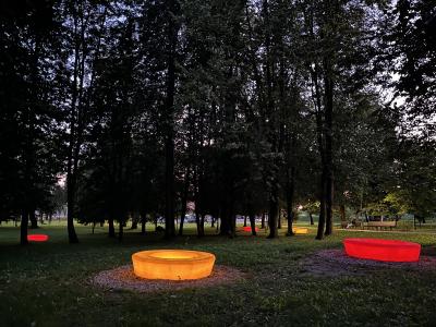 svieciantys-suolai-prie-minijos